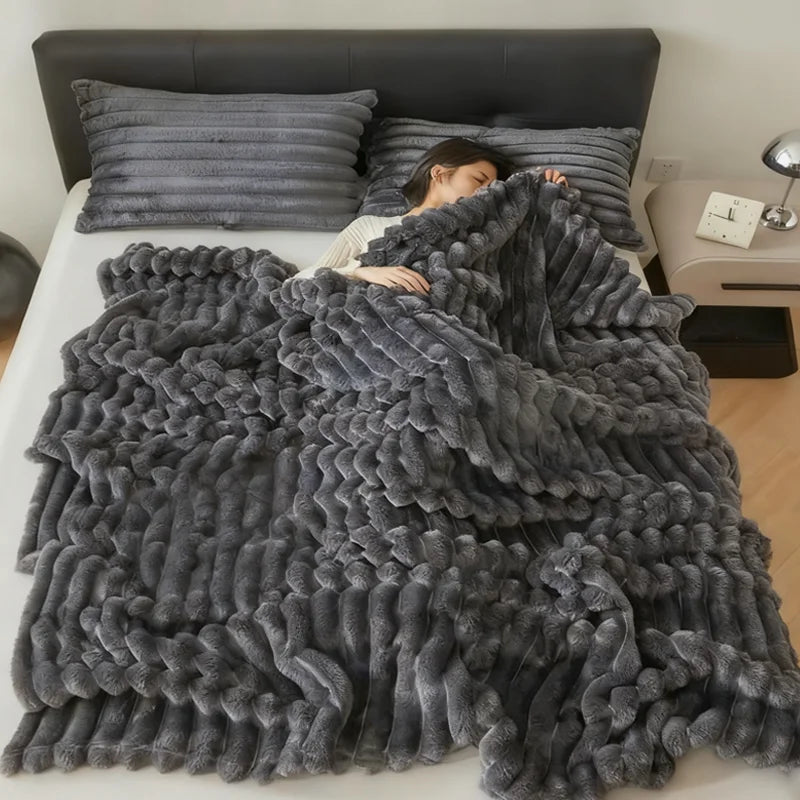 1Pc Throw Blanket for Bed - 250GSM Soft & Warm Fluffy Blanket, Decorative Striped Blankets for Winter Nap / Sleep